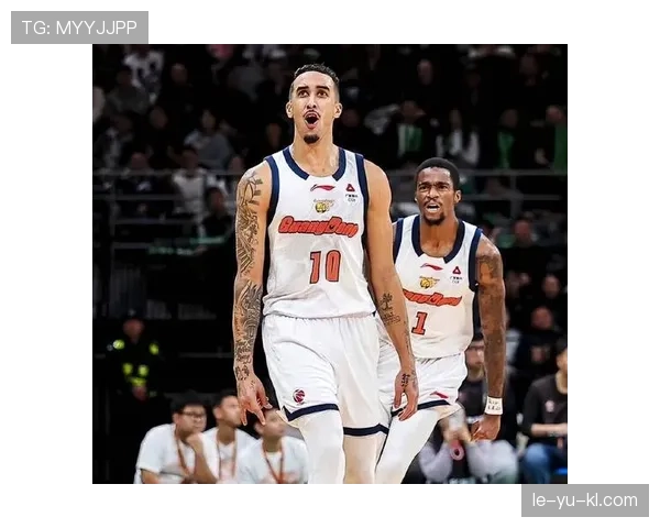 多萨里献关键助攻，状态回暖助球队赢得重要胜利