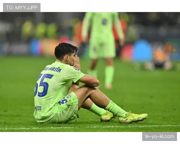 英超新星德怀特·盖伊赛季表现惊艳，扛起球队争冠大旗