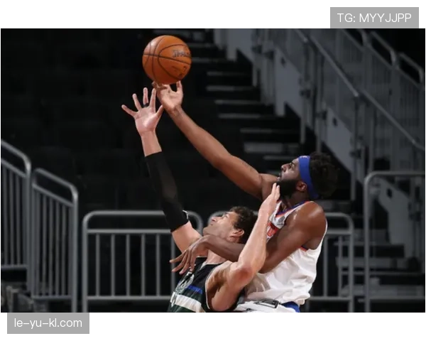 罗宾逊较上季以掩护滚动为布伦森制造错位稳固护框